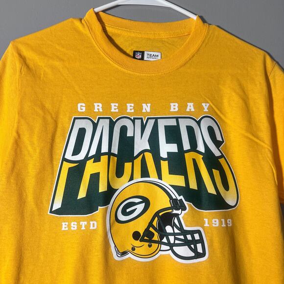 Green Bay Packers T-Shirt Men’s S NFL Team Apparel Yellow Graphic Tee - Picture 3 of 8